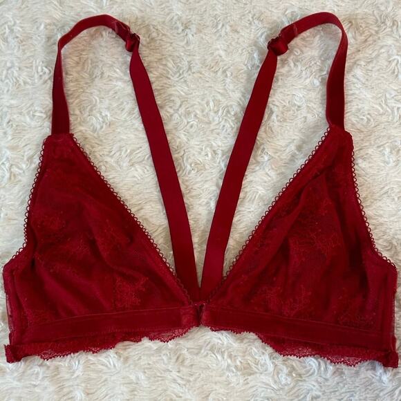 Victoria’s Secret Red Lace Bralette - Picture 1 of 7